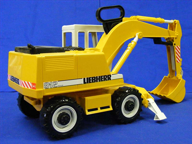 02426 Excavadora De Ruedas Liebherr 912 Escala 1:16