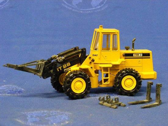 2888 Caterpillar IT28 Wheel Loader 1:50 Scale (Discontinued Model)