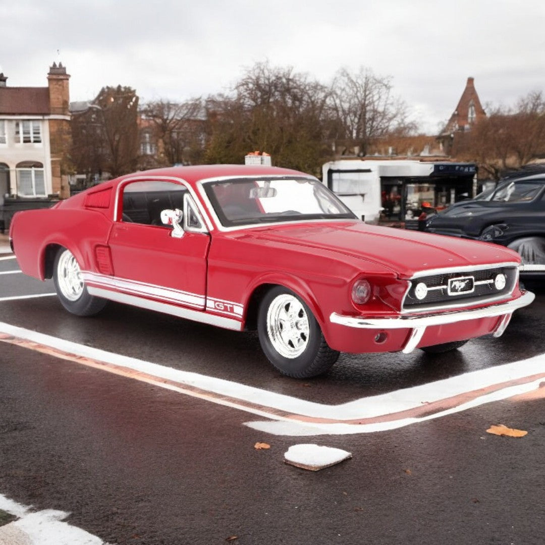 31260R Auto Ford Mustang 1967 GT Escala 1:24 (Edición Especial) (Pre-Venta)