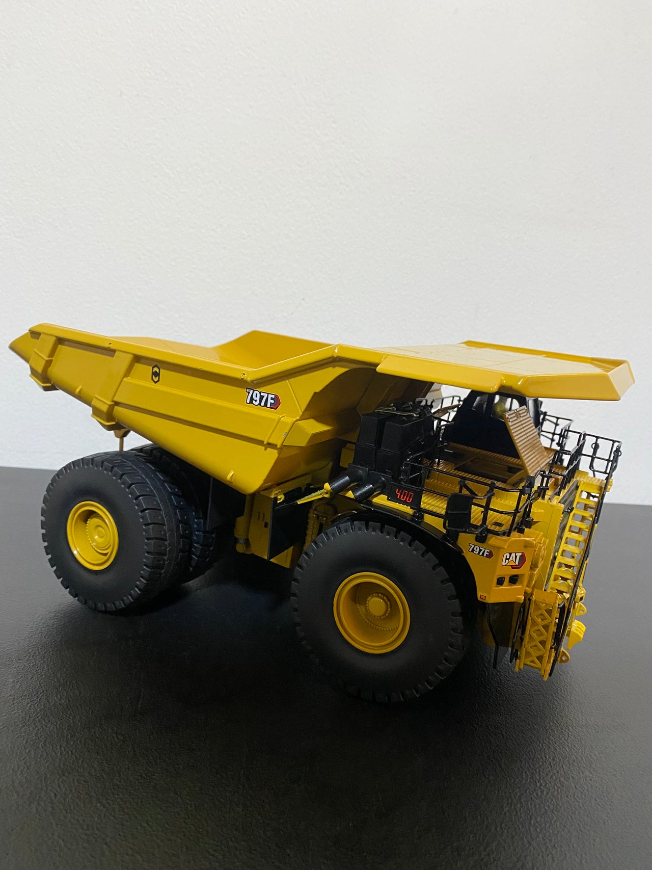 85655 Camión Minero Caterpillar 797F Tier 4 Escala 1:50