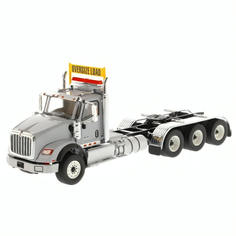 71011 Tracto Tridem International HX620 Light Gray Scale 1:50