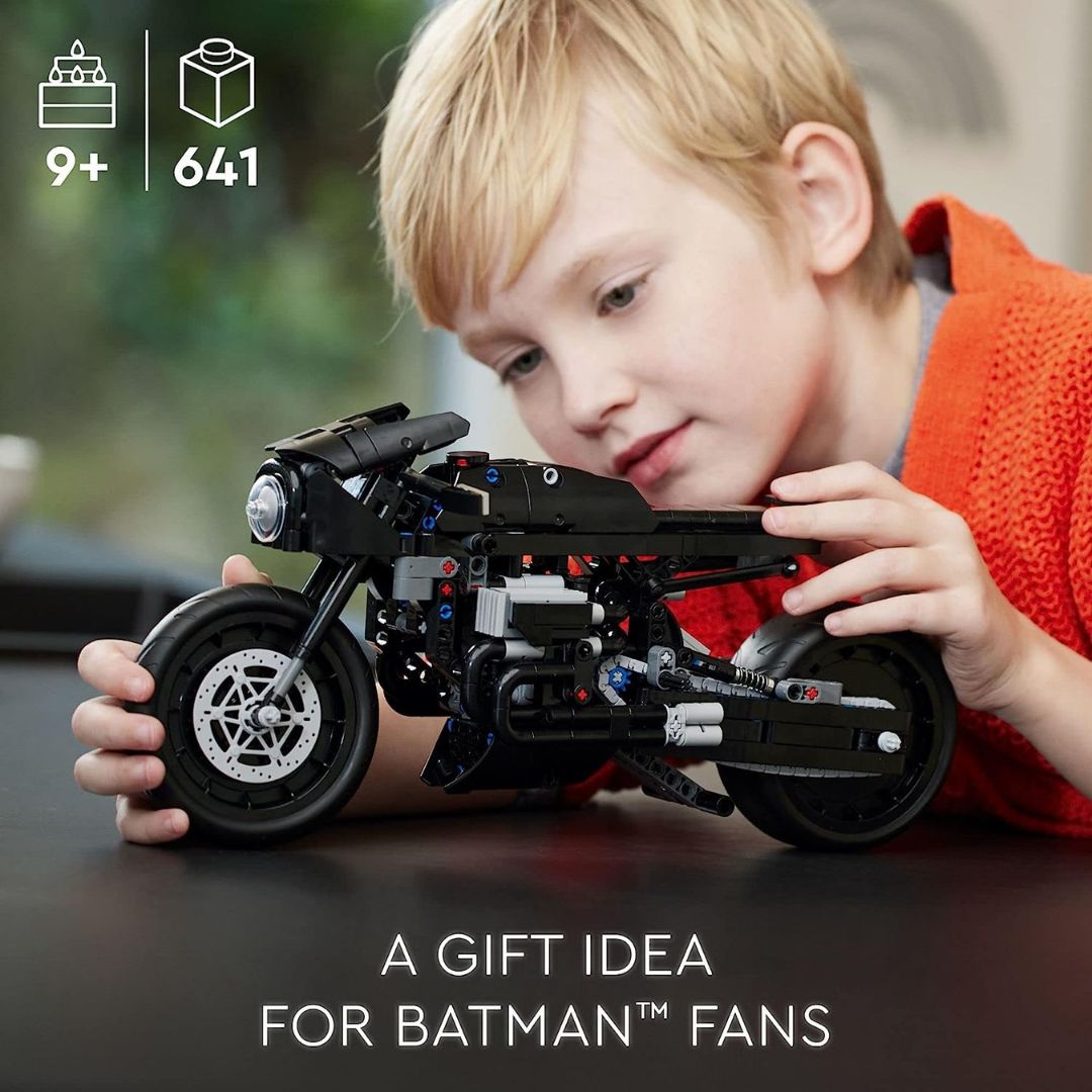 42155 LEGO Technic Batman-Batcycle (641 Pieces) 