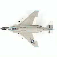 Thumbnail for HA19049 Avión De Combate Phantom II VMFA-122 F-4B Escala 1:72 (Pre-Venta)