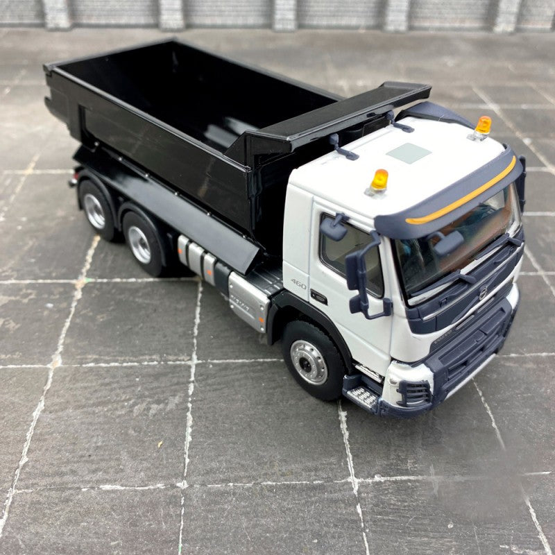 300090 Volquete Volvo FMX 460 4x6 Edición Especial Escala 1:50 (Modelo Descontinuado)