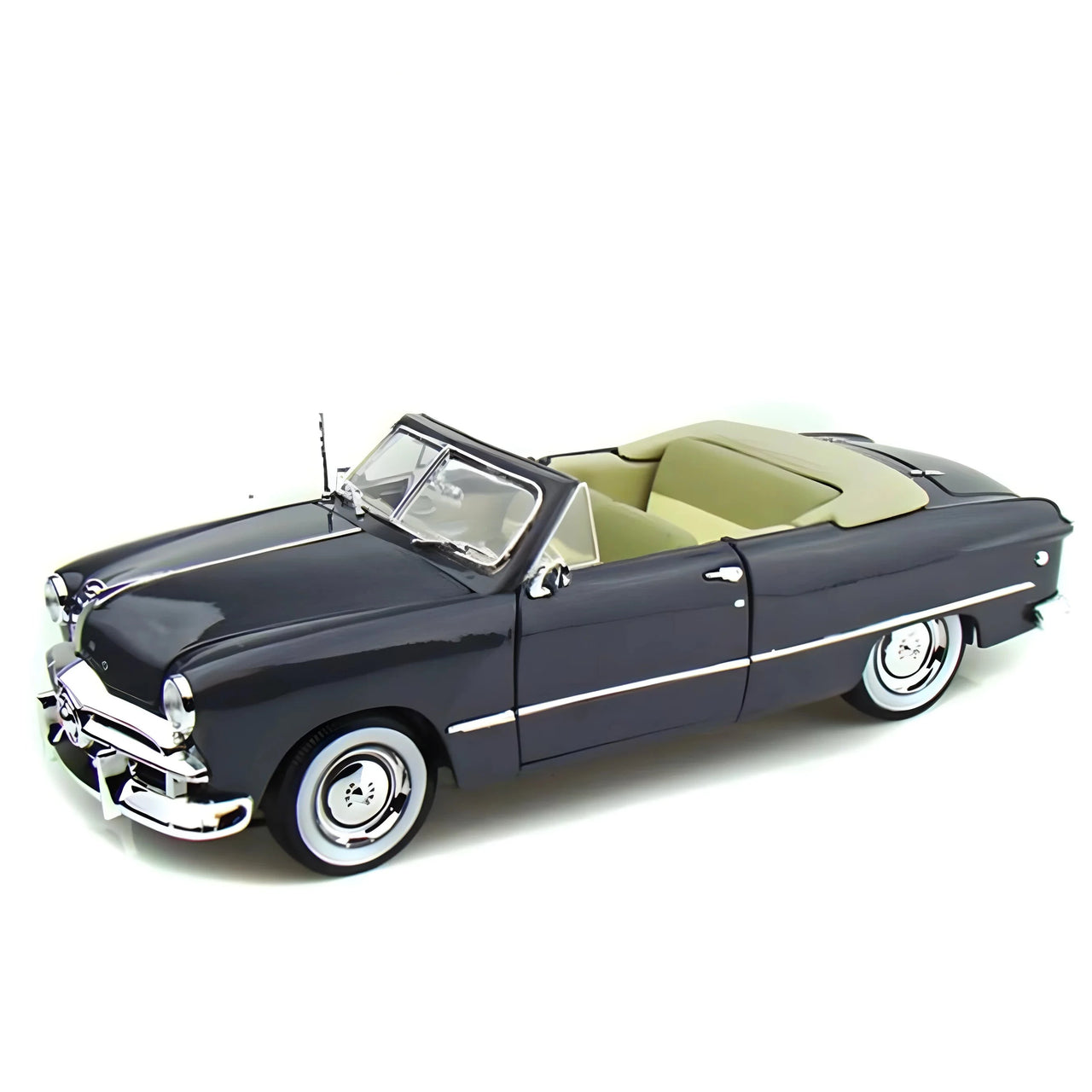 31682 Ford Convertible Year 1949 Scale 1:18 (Maisto Special Edition)