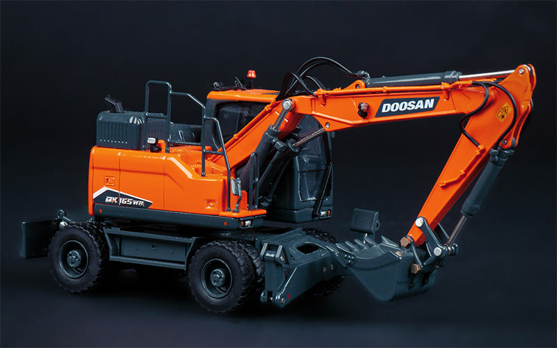 99-10106 Excavadora De Ruedas Doosan DX165WR Escala 1:50