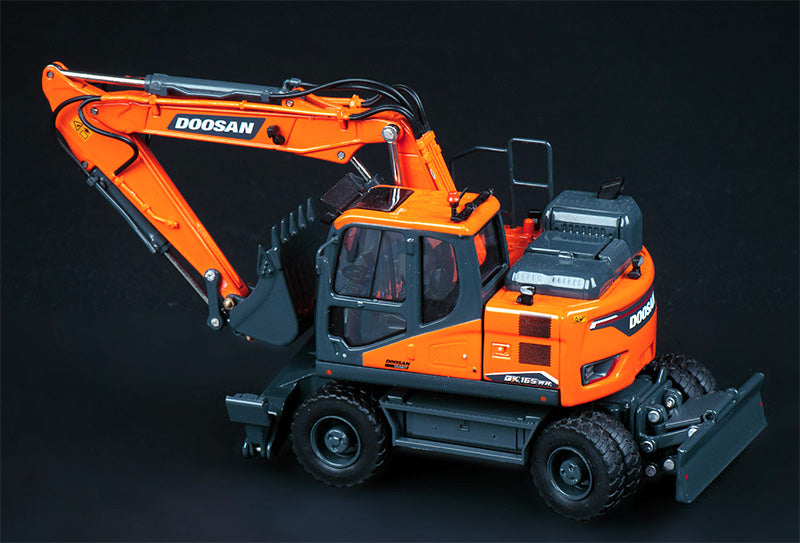 99-10106 Excavadora De Ruedas Doosan DX165WR Escala 1:50