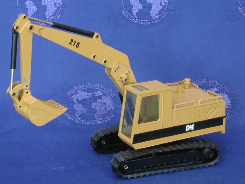 190 Caterpillar 215 Tracked Excavator 1:50 Scale (Discontinued Model)