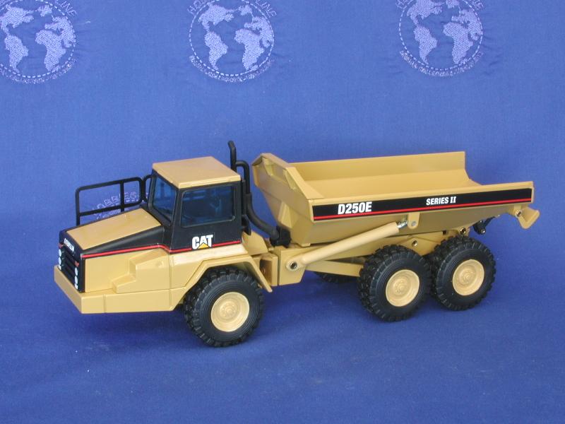 413-1 Caterpillar D250E Series 2 Articulated Truck 1:50 Scale (Discontinued Model)