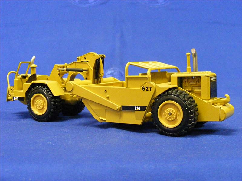 127 Caterpillar 627 Scraper 1:50 Scale (Discontinued Model)
