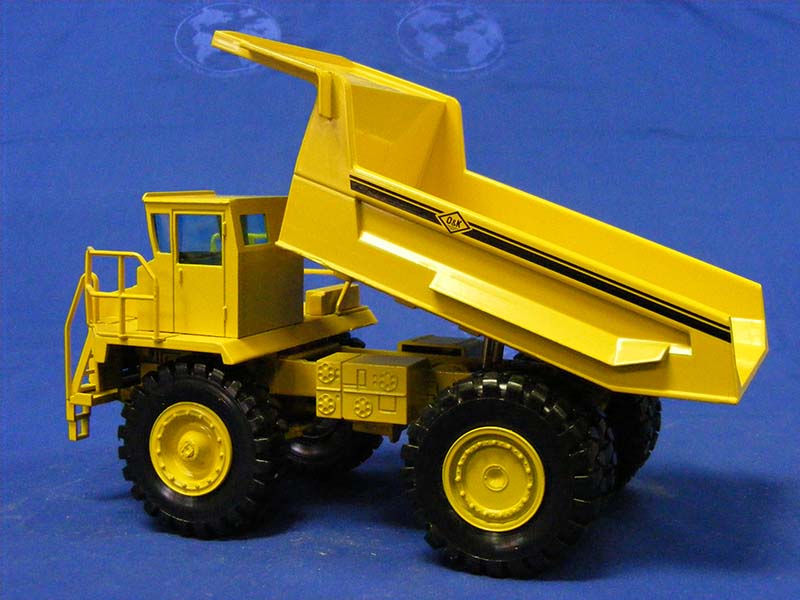 408 O&amp;K K40 Mining Truck 1:40 Scale (Discontinued Model)