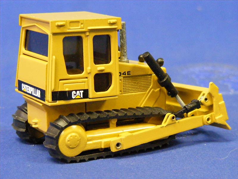 205-1 Caterpillar D4E Crawler Tractor Scale 1:50 (Discontinued Model)