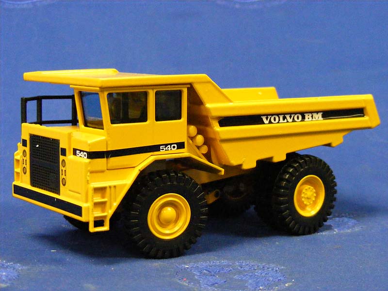 228V वोल्वो 540 माइनिंग ट्रक 1:50 स्केल (बंद मॉडल)