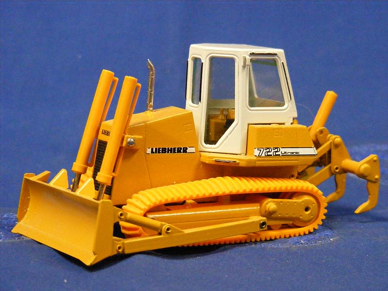 2803 Liebherr 722 Crawler Tractor Scale 1:50 (Discontinued Model)