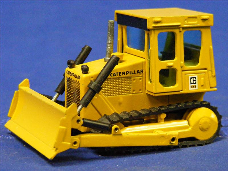 205 Caterpillar D4E Crawler Tractor Scale 1:50 (Discontinued Model)