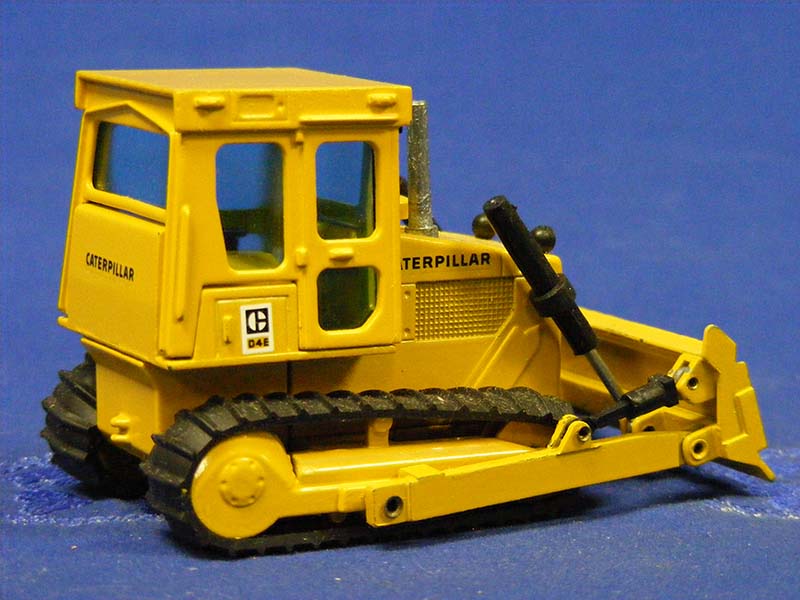 205 Caterpillar D4E Crawler Tractor Scale 1:50 (Discontinued Model)