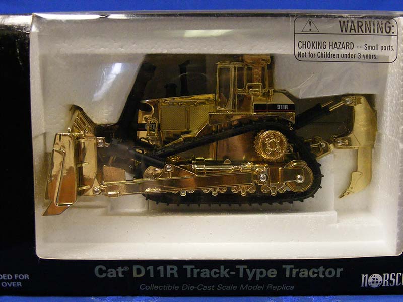 55062 Caterpillar D11R Crawler Tractor Scale 1:50 (Discontinued Model)