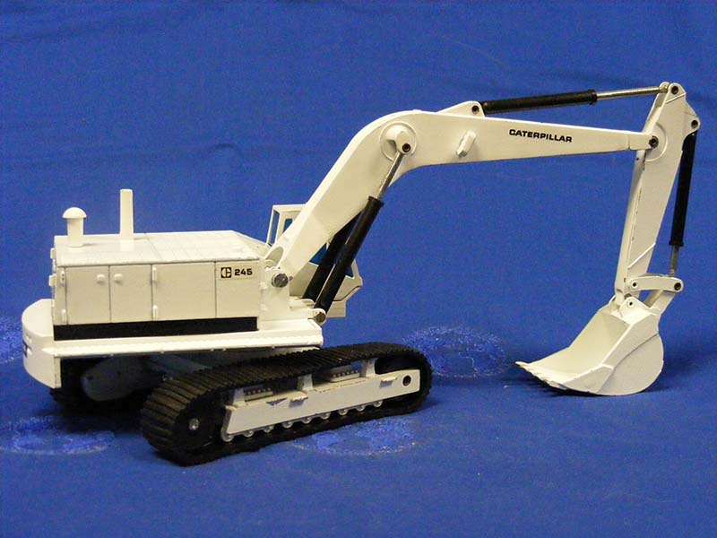 160-3 Caterpillar 245 Tracked Excavator 1:50 Scale (Discontinued Model)