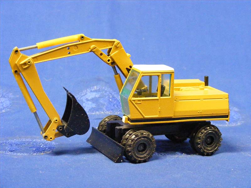 2812.2 Zeppelin 214 Wheeled Excavator Scale 1:50 (Discontinued Model)