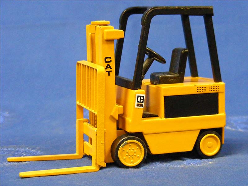 225-0 Caterpillar M50B Forklift Scale 1:25 (Discontinued Model)