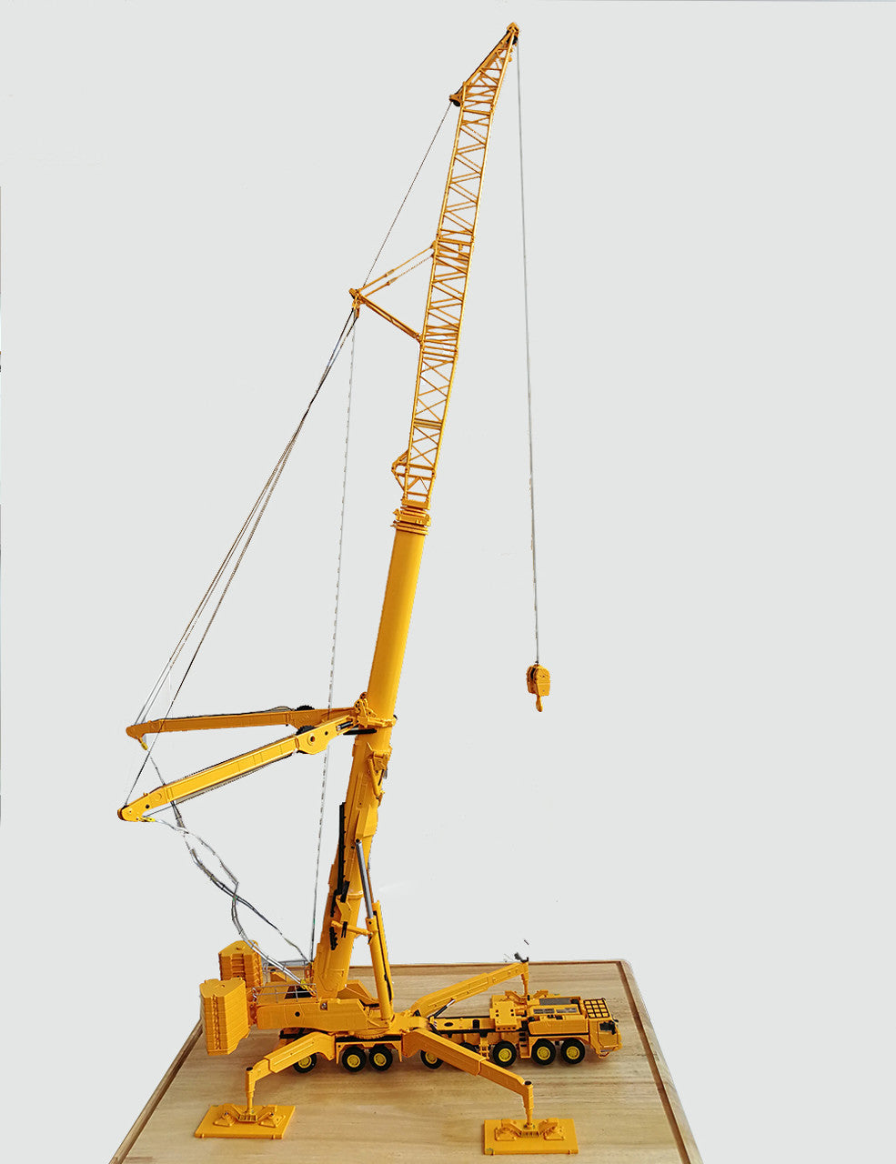 AMP85 XCMG XCA1200 Hydraulic Crane 1:50 Scale (Discontinued Model)