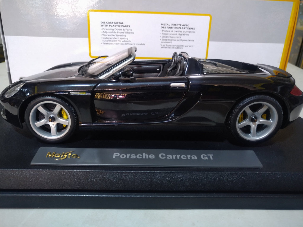 36622 Porsche Carrera GT Escala 1:18 (Maisto Premiere Edition) - CAT SERVICE PERU S.A.C.