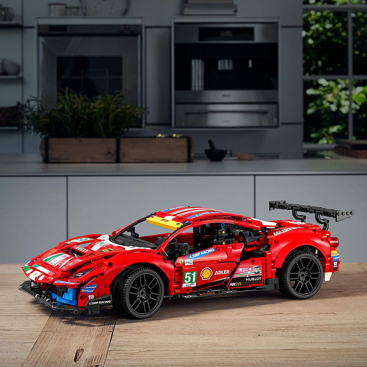 42125 LEGO Technic Ferrari 488 GTE (1677 piezas) - CAT SERVICE PERU S.A.C.