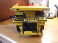 Thumbnail for 50-3138 कोमात्सु 960ई खनन ट्रक 1:50 स्केल (बंद मॉडल)