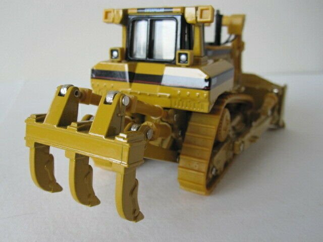 55099 Caterpillar D8R Tracked Tractor Scale 1:50 - CAT SERVICE ...