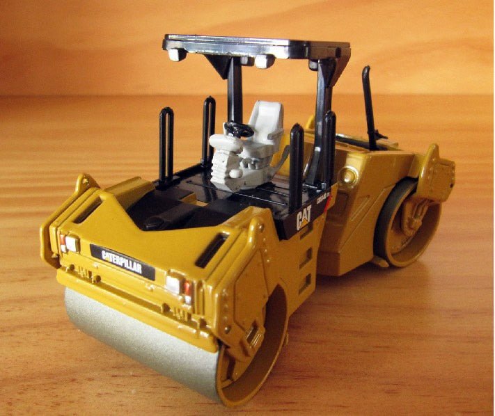 55132 Caterpillar CB-534D Road Roller 1:50 Scale (Discontinued Model)