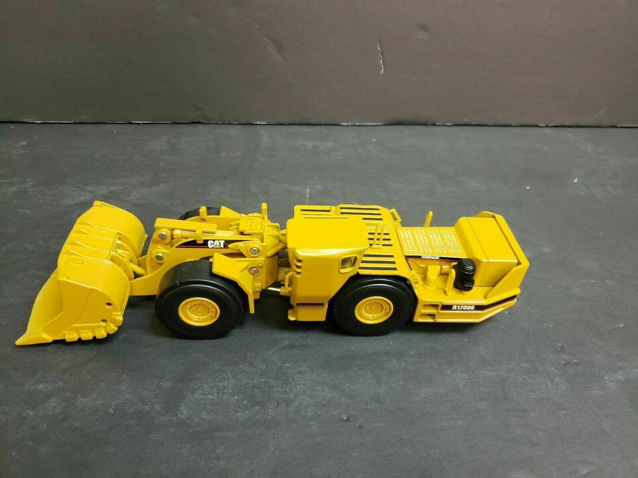 55140 Caterpillar R1700G Low Profile Loader 1:50 Scale (Discontinued Model)