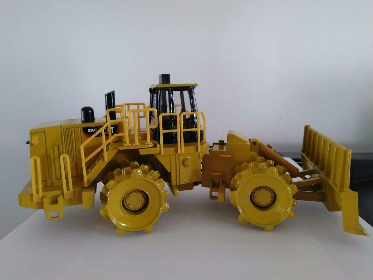 55205 Caterpillar 836H Road Roller 1:50 Scale (Discontinued Model)