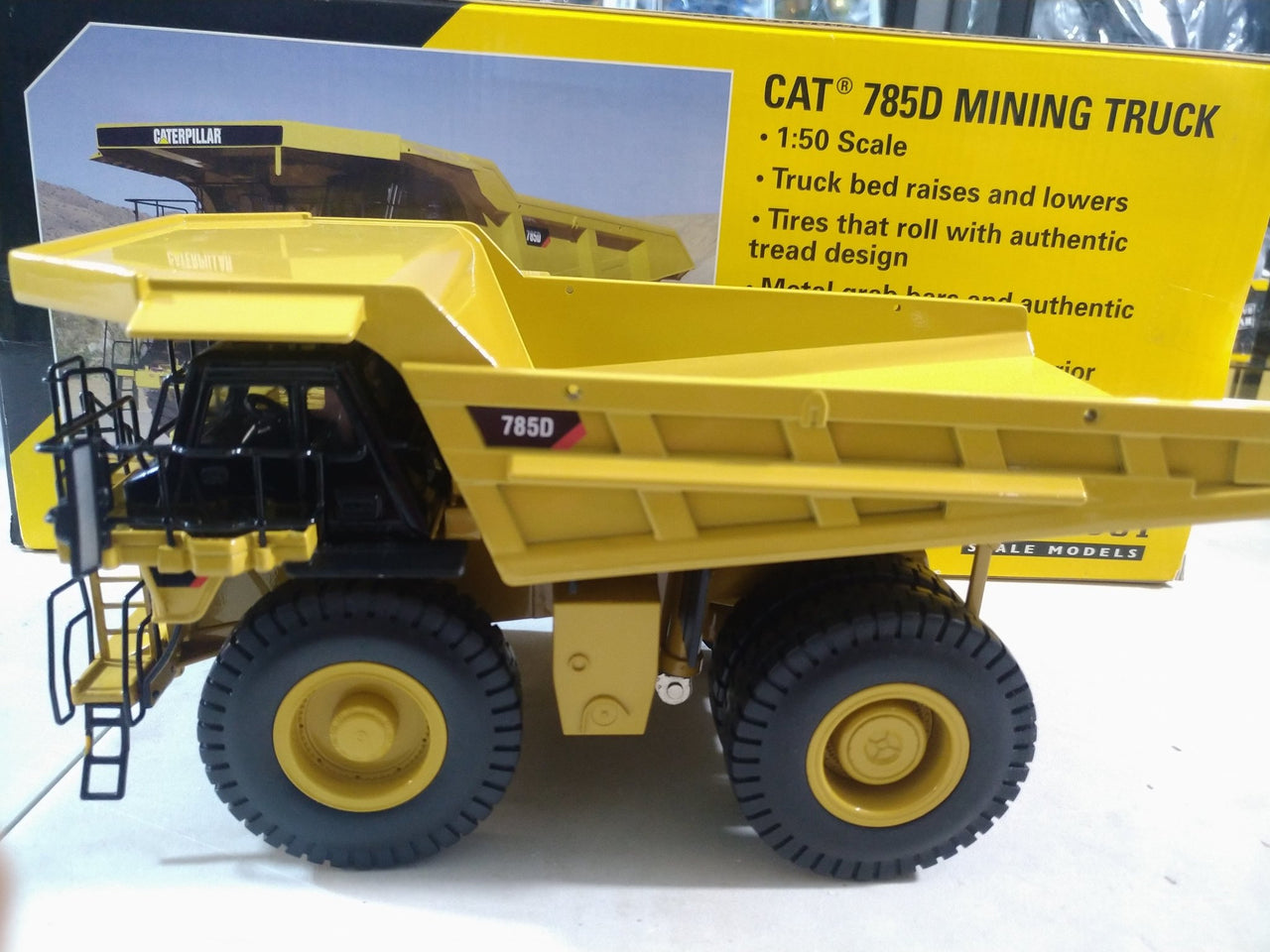 55216 Cat 785D Mining Truck 1:50 Scale (Discontinued Model)