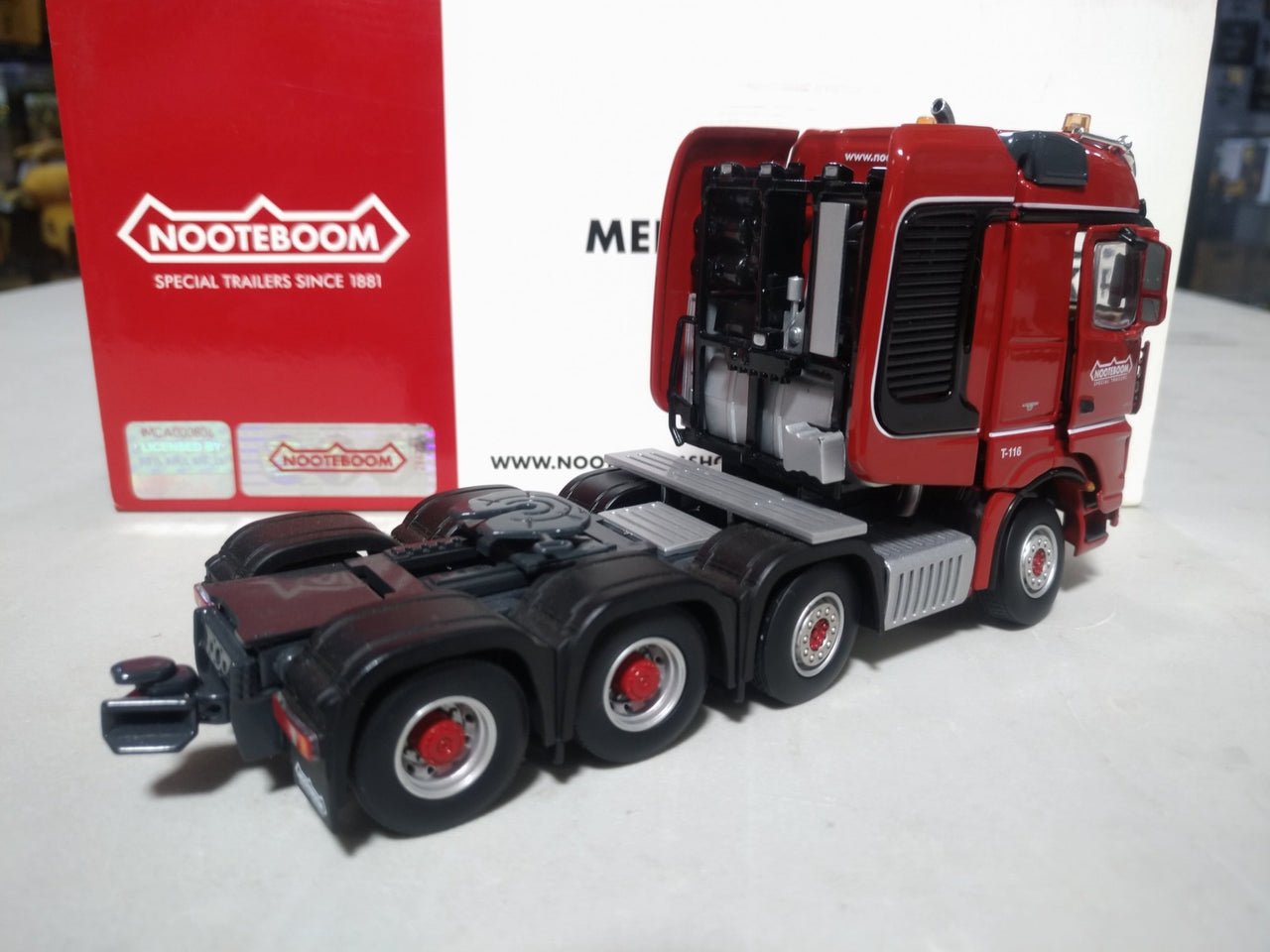 5722393 Nooteboom Tract Mercedes Benz Arocs SLT Bigspace 8X4 Scale 1:50 (Limited Edition) Discontinued Model