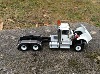Thumbnail for 71001 Tracto Tandem International HX520 White Scale 1:50