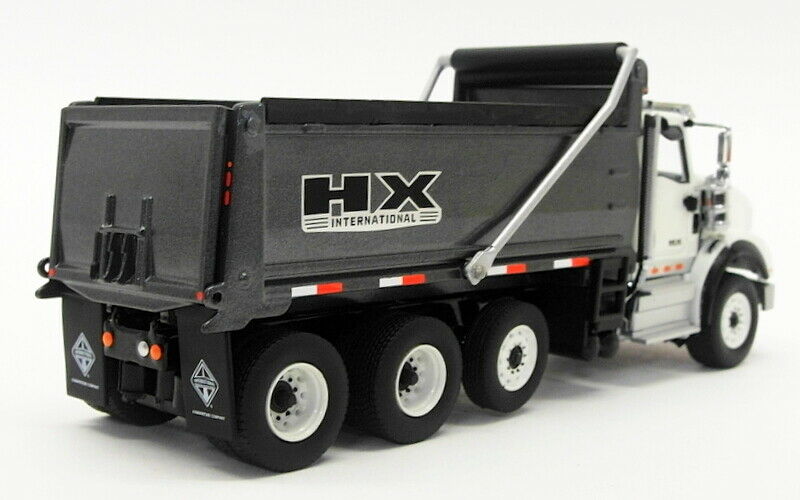 71013 International HX620 Tipper Scale 1:50 (Discontinued Model)