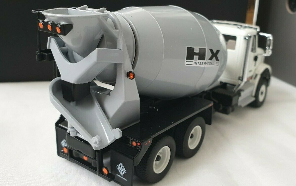 71014 International HX615 Concrete Mixer 1:50 Scale (Discontinued Model)