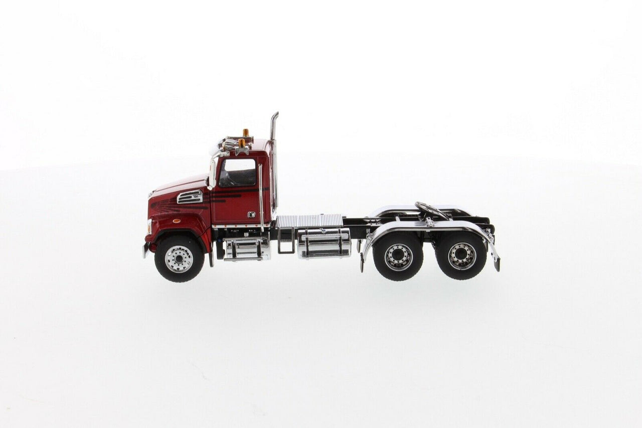 71037 Tracto Western Star 4700 Metallic Red Scale 1:50