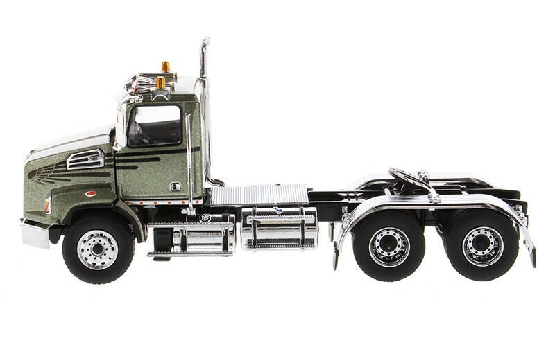 71038 Western Star 4700 Tractor Truck 1:50 Scale