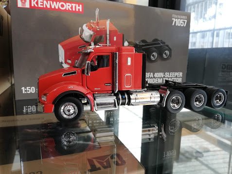 71057 Tracto Camión Kenworth T880 Escala 1:50 (Modelo Descontinuado)