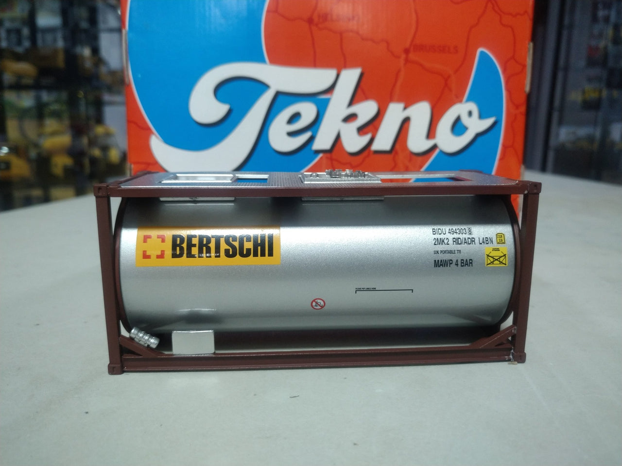 73303 Contenedor Cisterna ISO de 20' Bertschi Escala 1:50