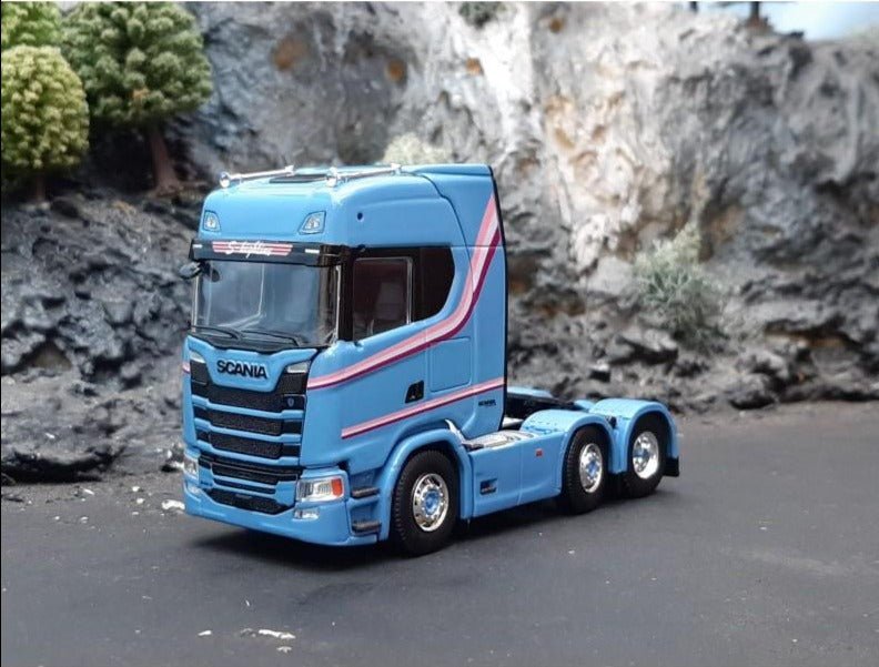 80728 Scania S540 Highline Tractor Scale 1:50 (Discontinued Model)