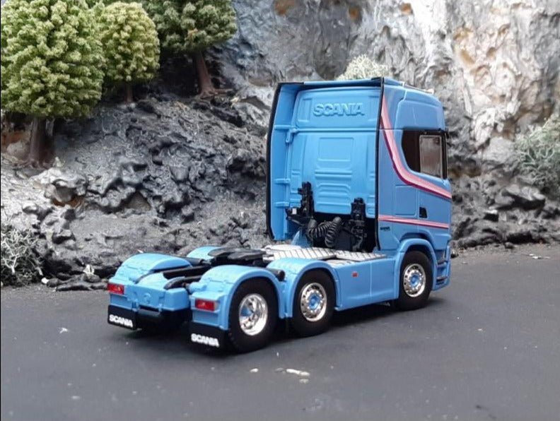 80728 Scania S540 Highline Tractor Scale 1:50 (Discontinued Model)