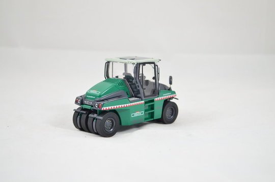 832-06 Hamm GRW280 Roller Scale 1:50 (Discontinued Model)