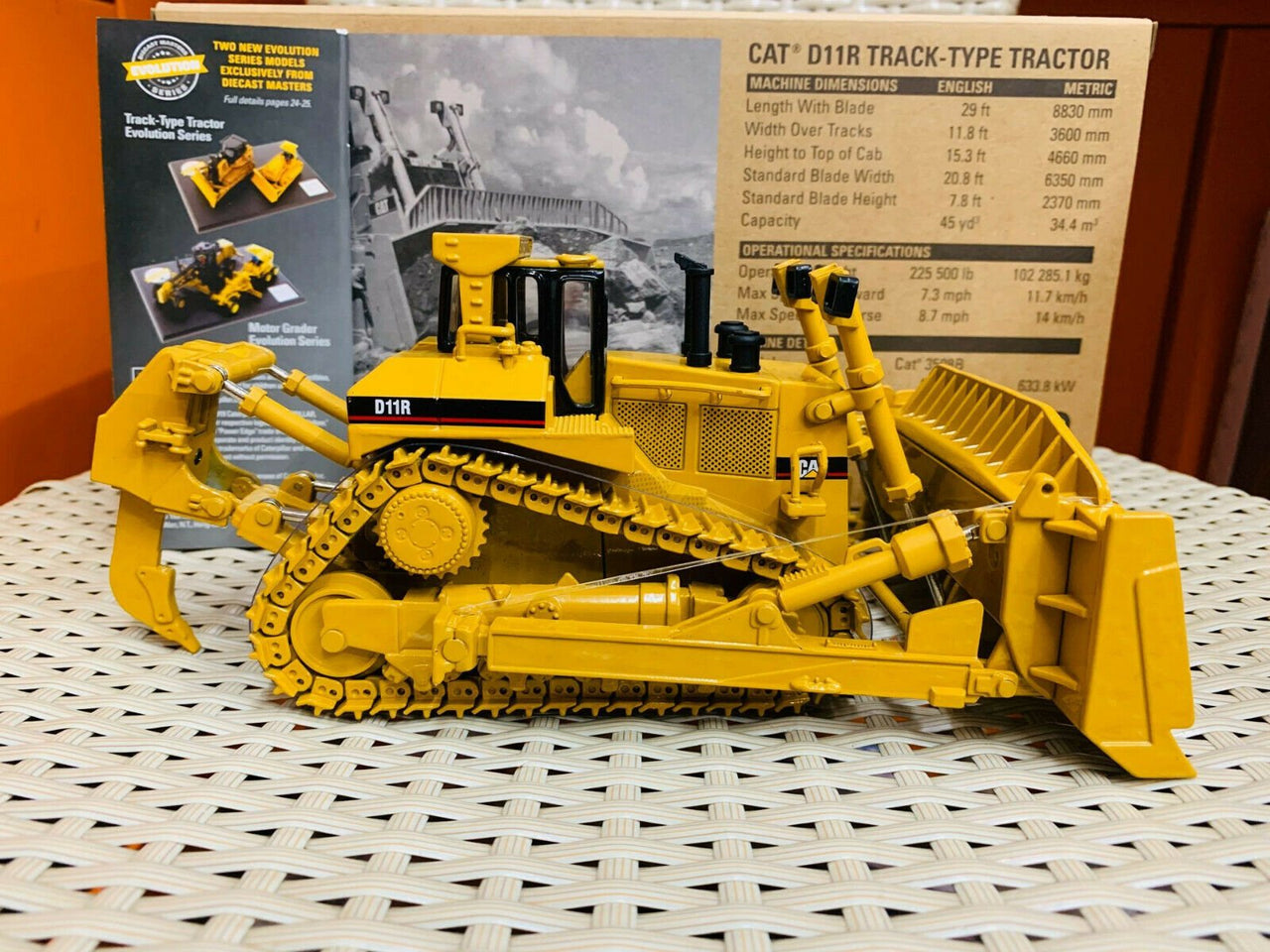 85025C Tractor De Orugas Caterpillar D11R Escala 1:50
