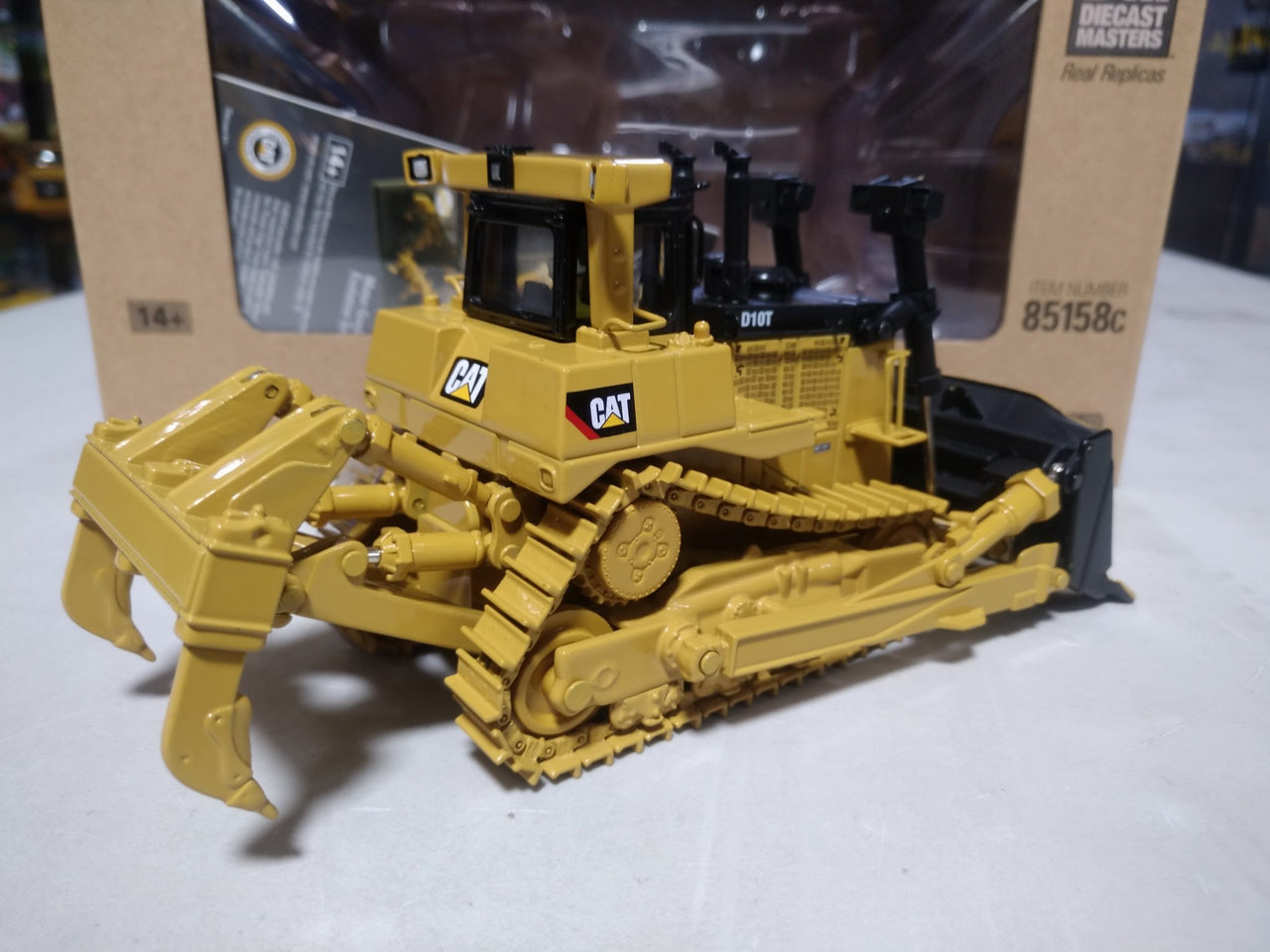 85158C Tractor de Orugas Caterpillar D10T Escala 1:50