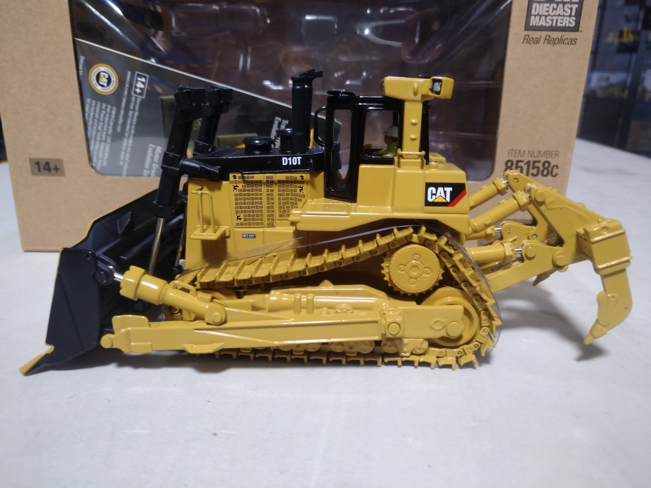 85158C Caterpillar D10T Tracked Tractor Scale 1:50
