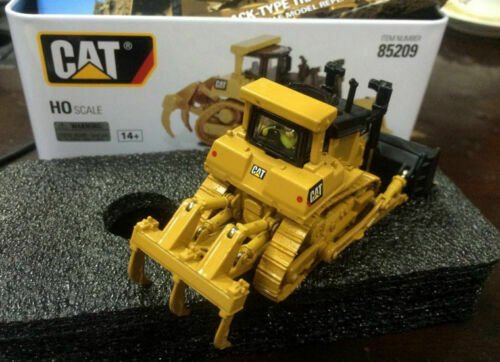 85209 Caterpillar D9T Crawler Tractor Scale 1:87