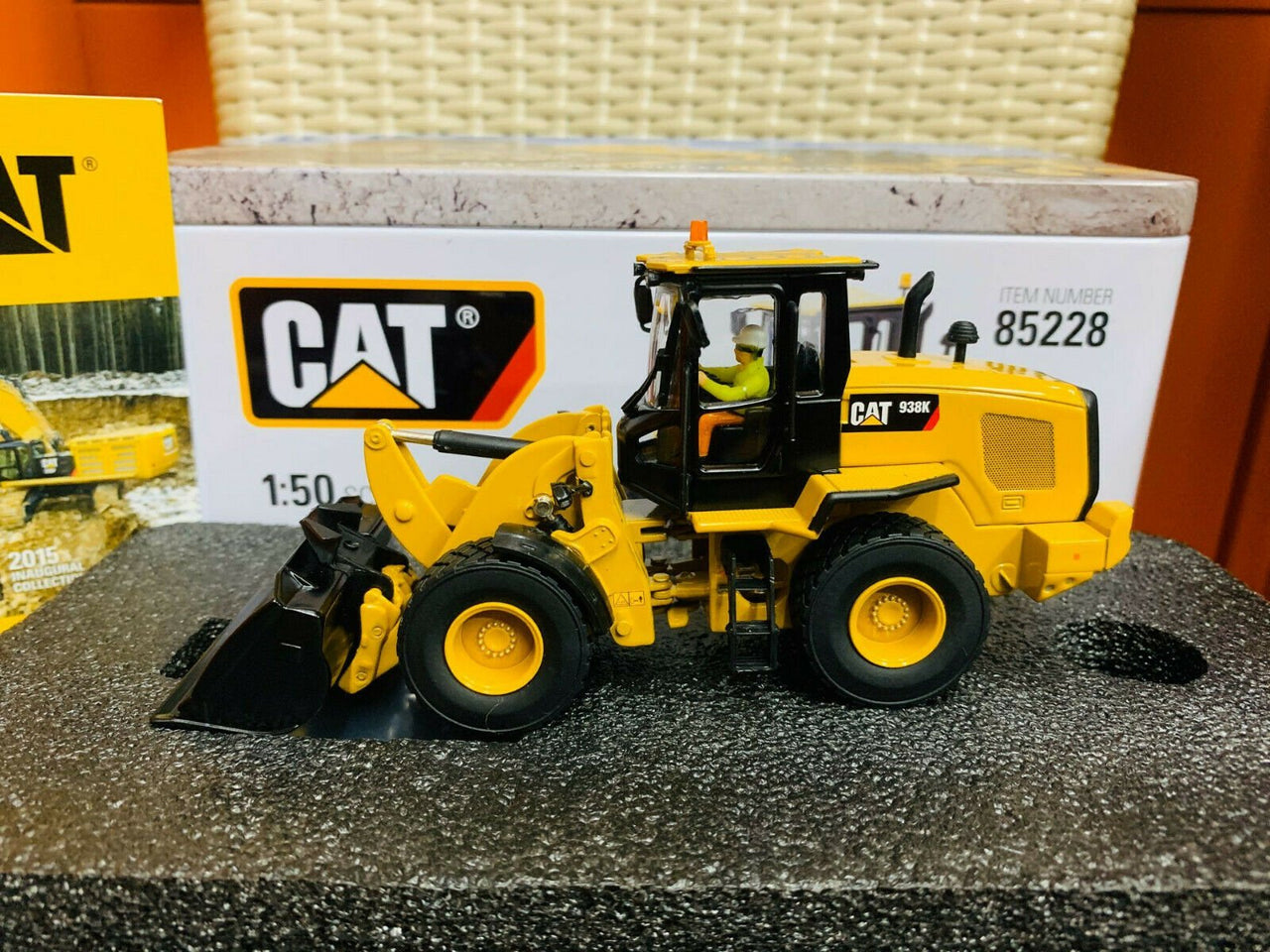 85228 Caterpillar 938K Wheel Loader 1:50 Scale (Discontinued Model)