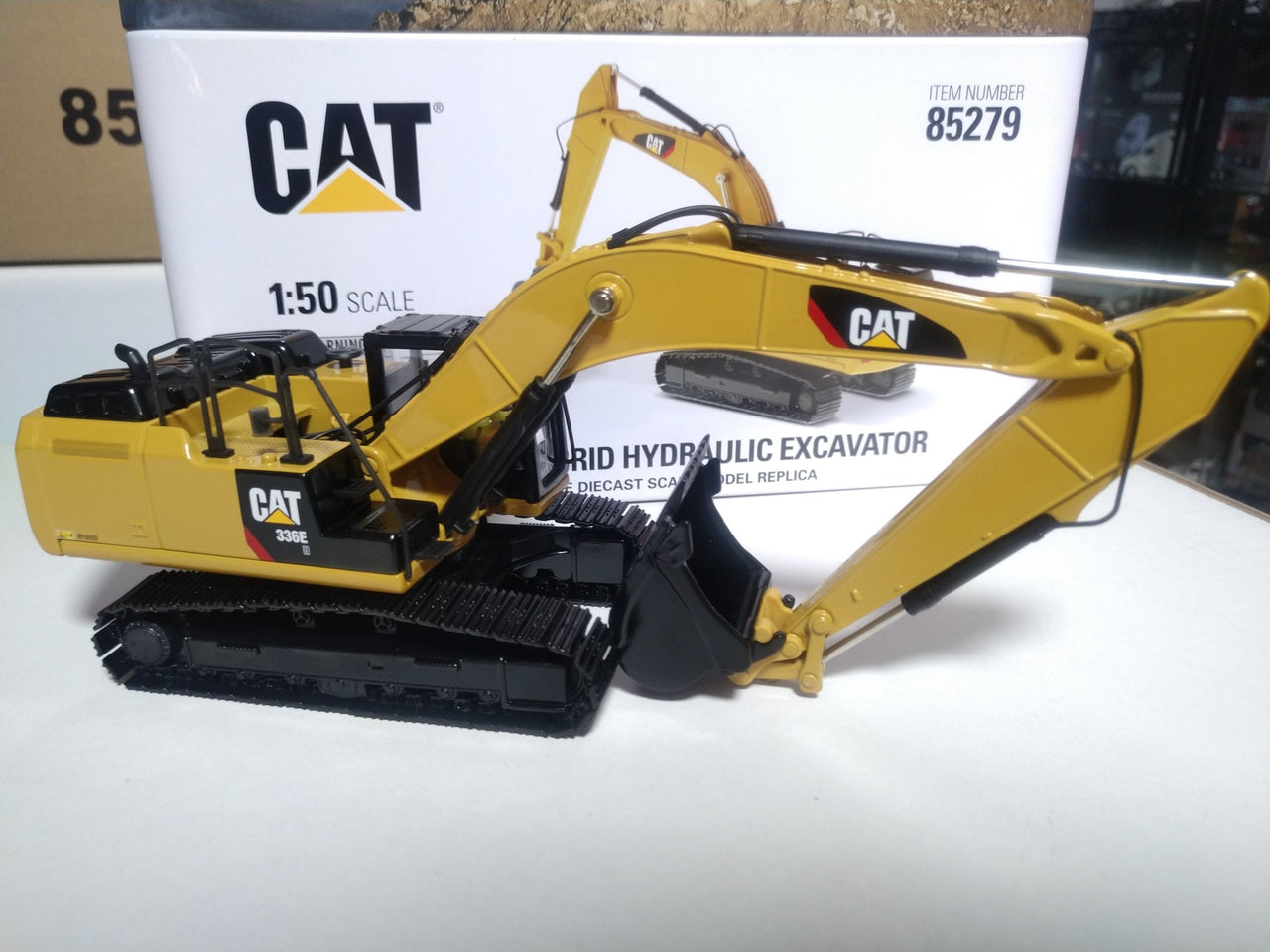 85279 Caterpillar 336E H Hydraulic Excavator Scale 1:50